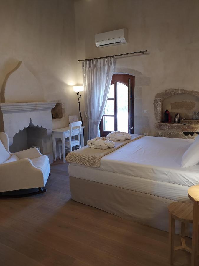 Wild Violet Villa: An Old Vision Of Luxury Melidhónion Esterno foto