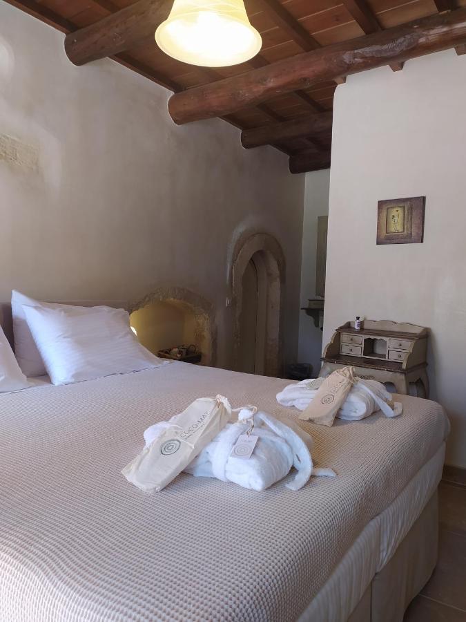 Wild Violet Villa: An Old Vision Of Luxury Melidhónion Esterno foto