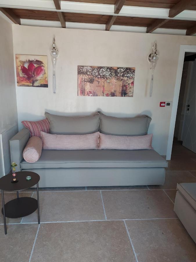 Wild Violet Villa: An Old Vision Of Luxury Melidhónion Esterno foto